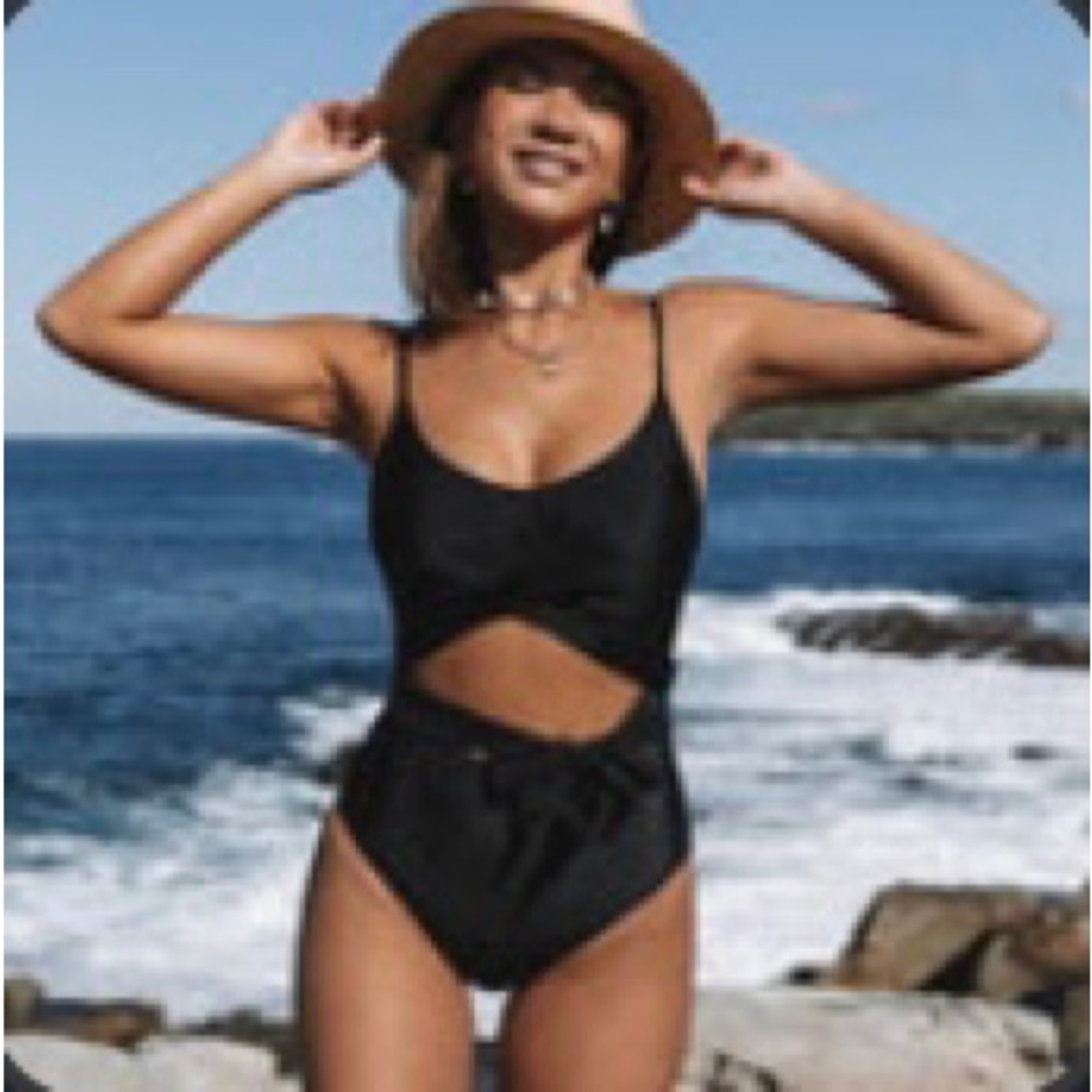 Beachsissi Black Swimsuit